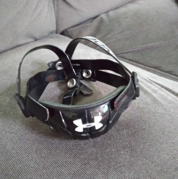 Under Armour Youth Chin Strap - Picture 2 of 3